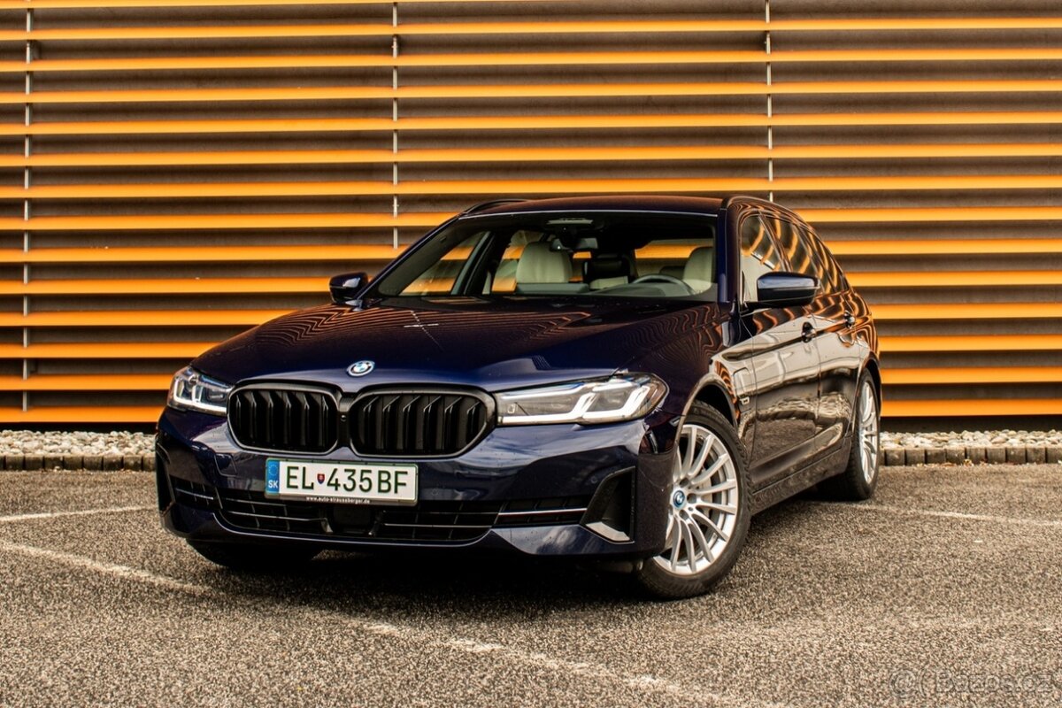 BMW Rad 5 Touring 530e Laser, v Záruke 2026, Adaptive, 4Zone
