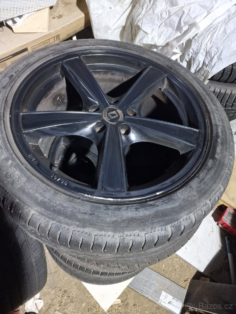 Alu R18 černé Renault + extra sada pneu