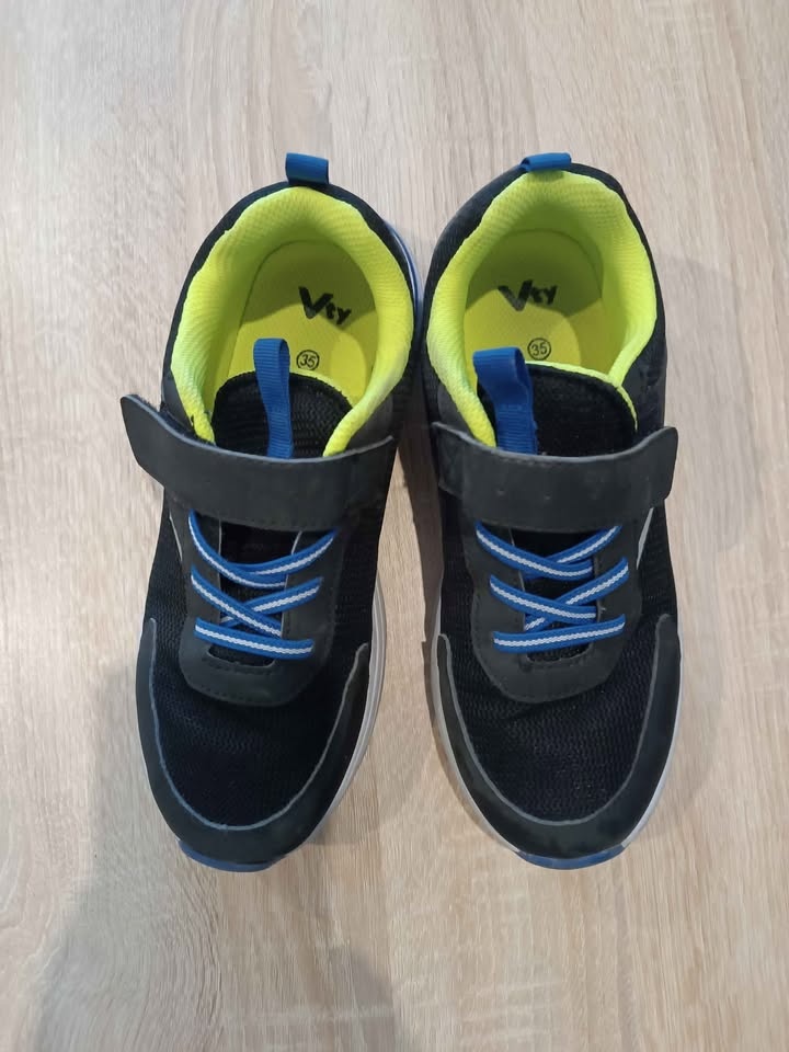 ¨chlapecké boty vel. 35
