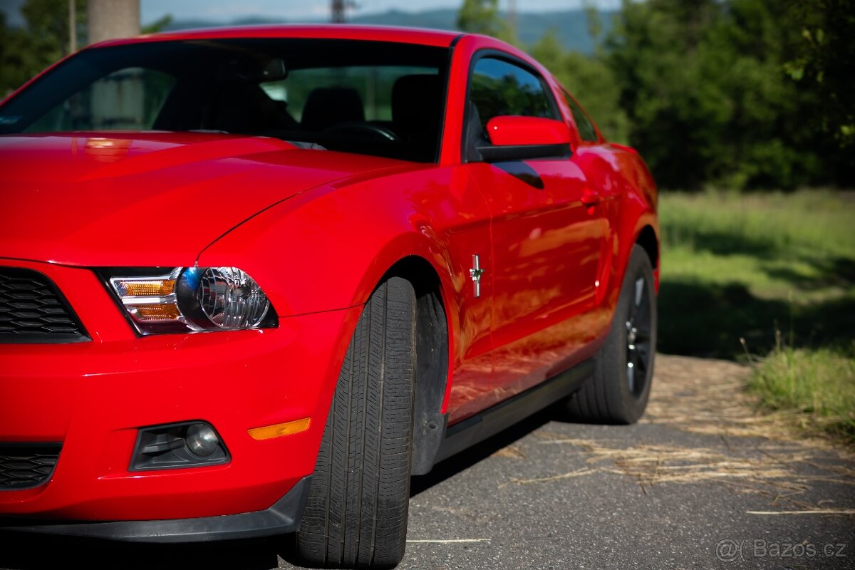 Ford Mustang 3.7 V6 2011