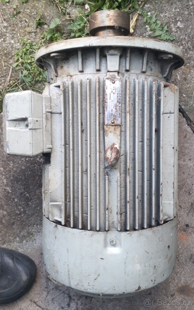Třífázový asynchronní motor MEZ 3/4KW