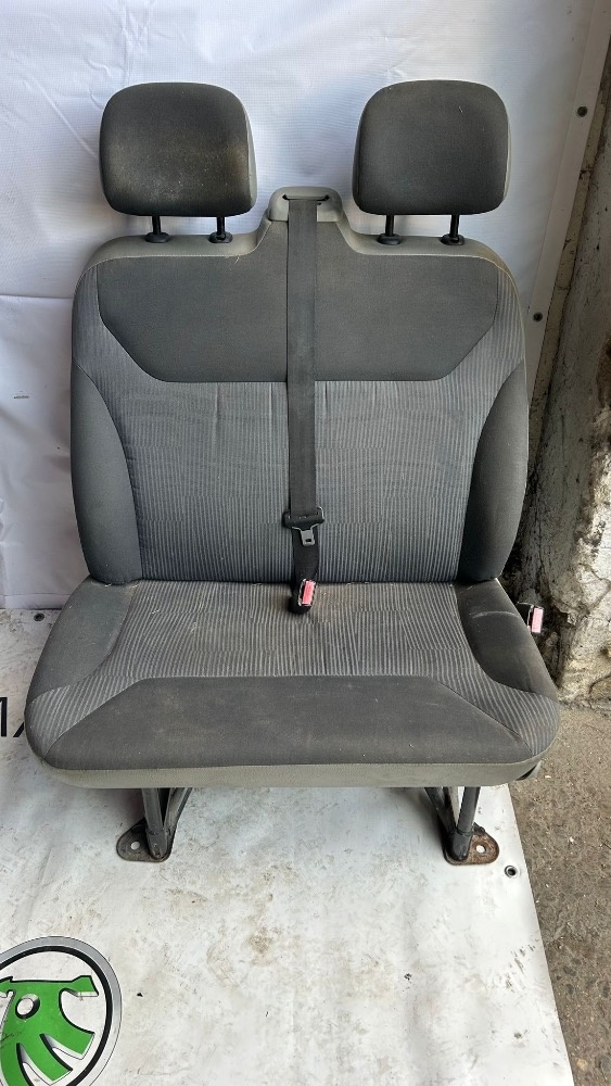 Opel Vivaro / Renault Trafic přední dvojsedačka