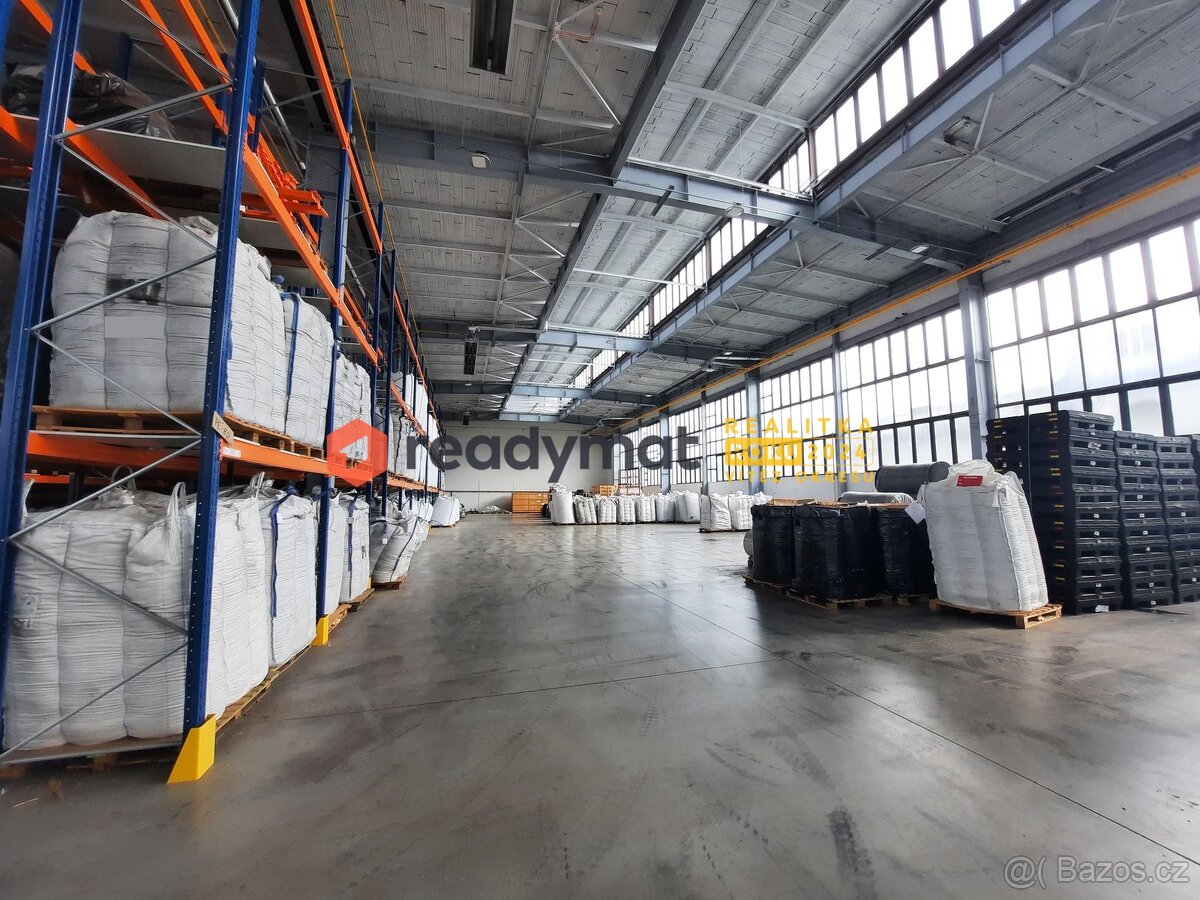 Pronájem skladu 3070 m2, Hodonín