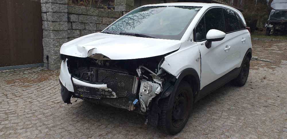 Opel Crossland X 1.2 BENZÍN 96kw 2018