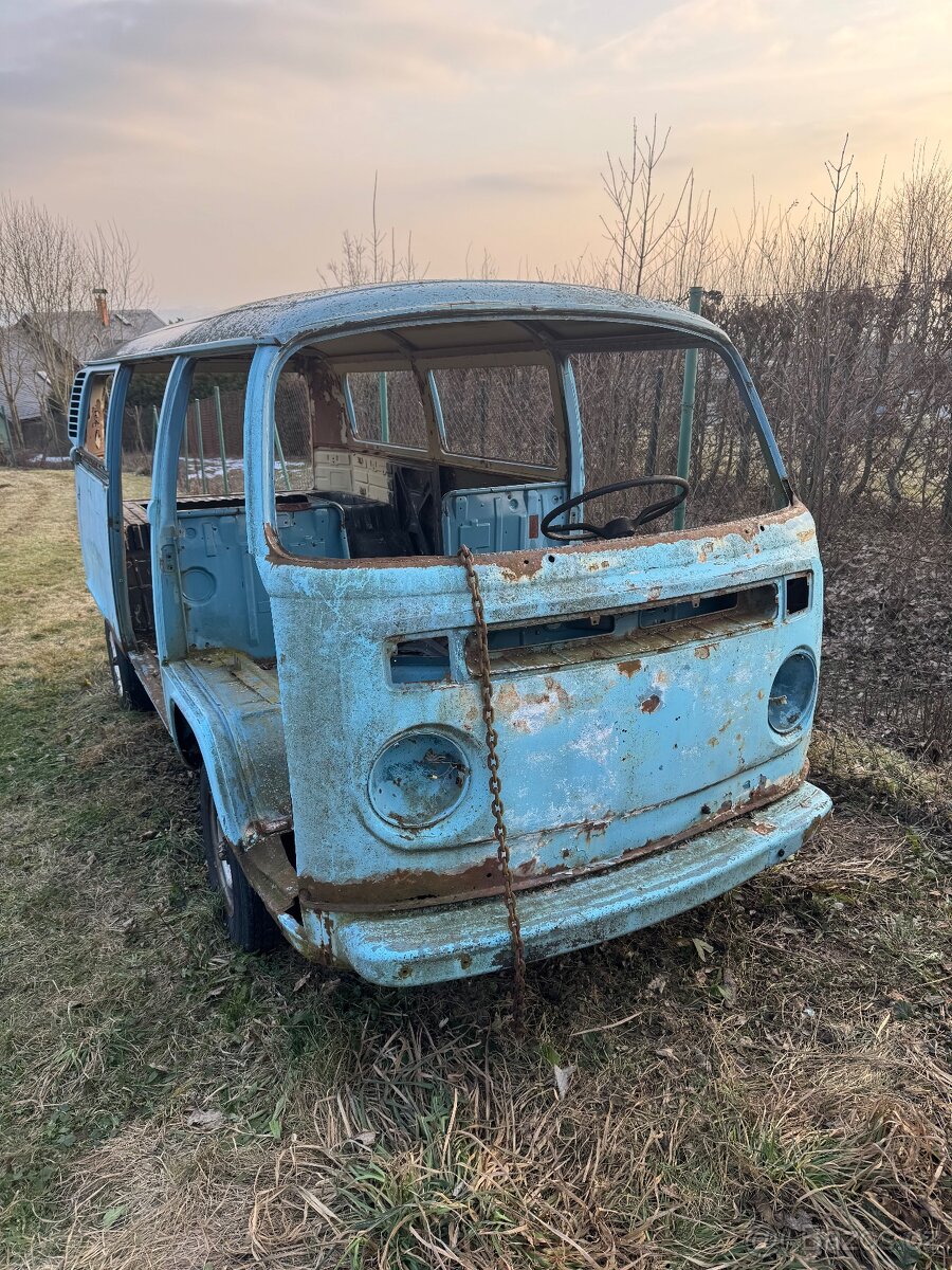 VW T2b