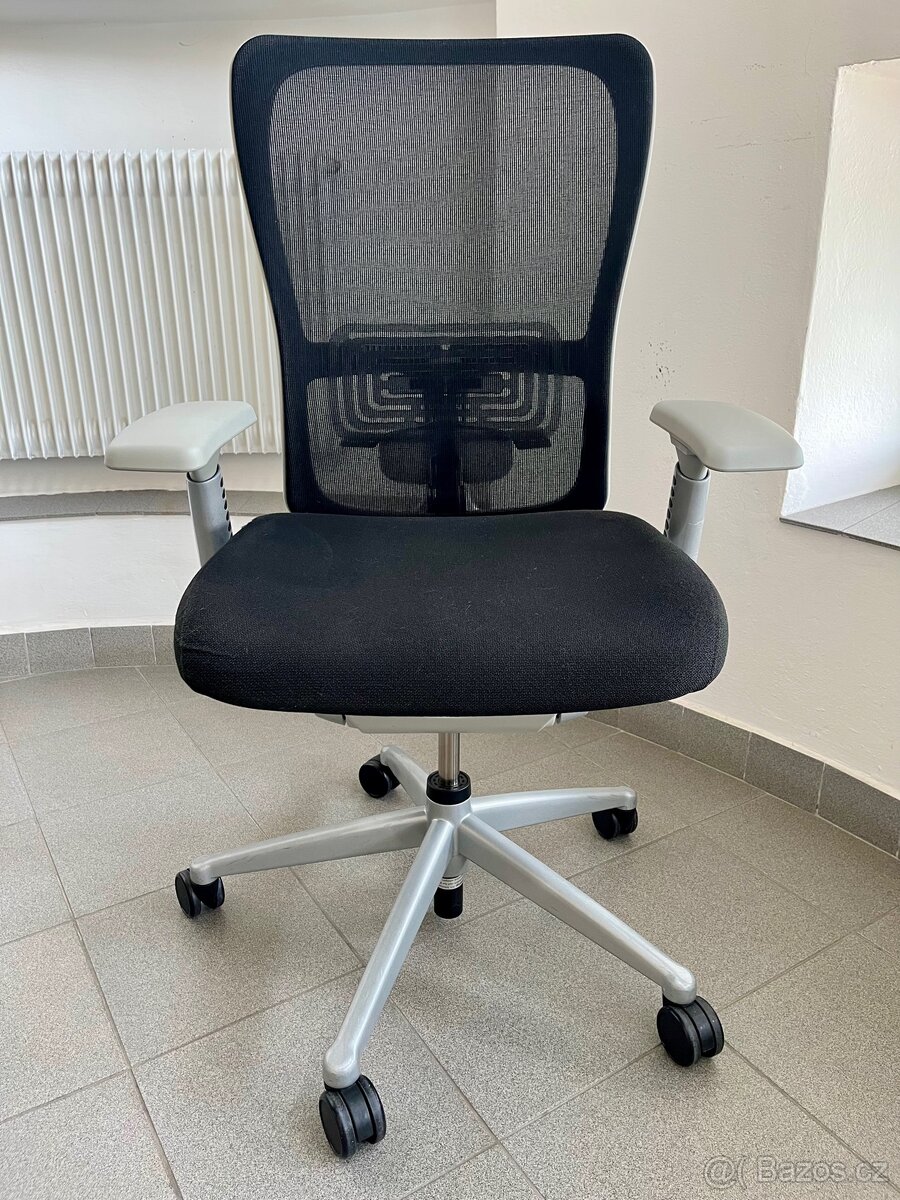 kancelářská židle Haworth Zody