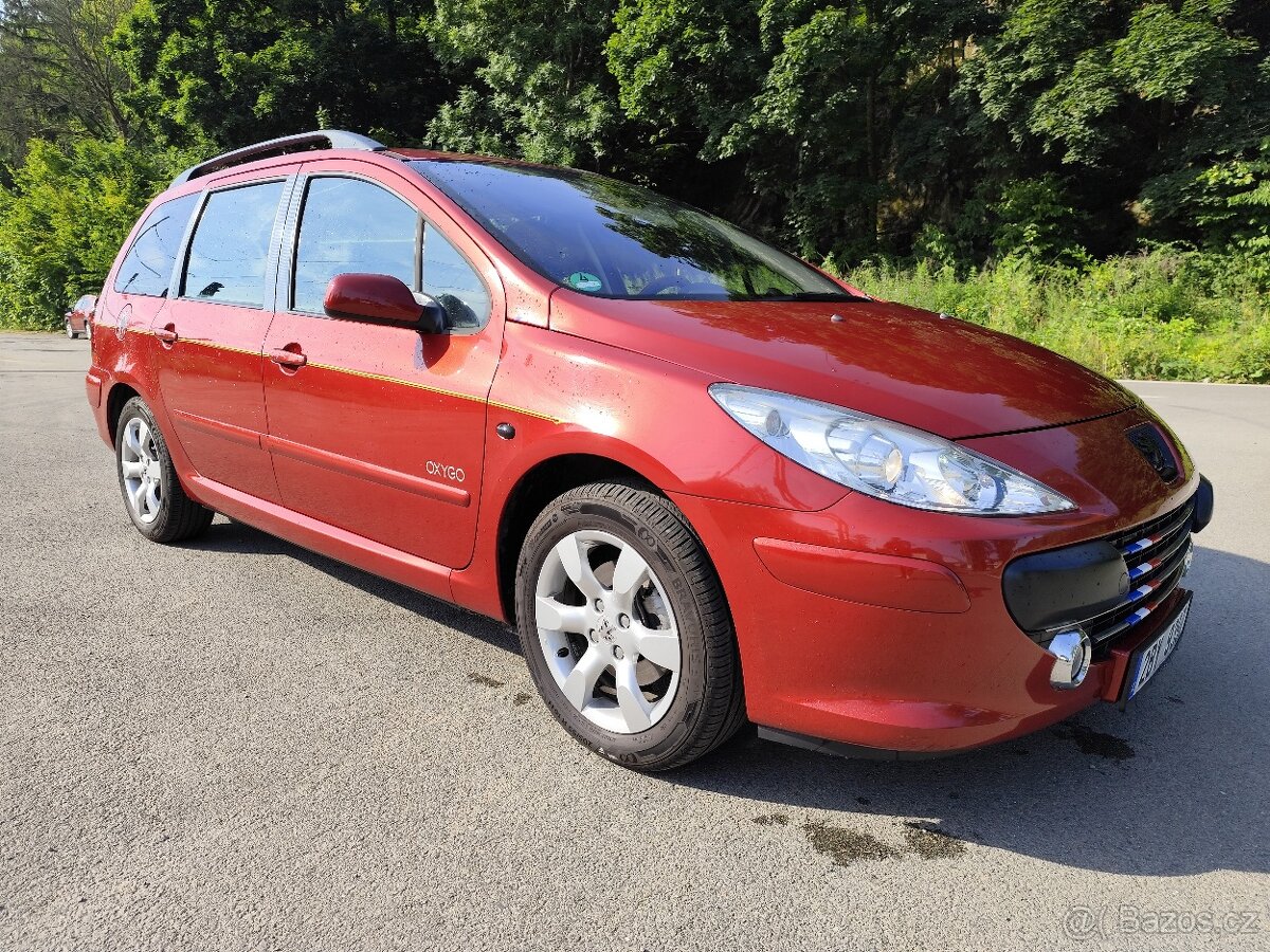 Peugeot 307 kombi 1,6 benzín