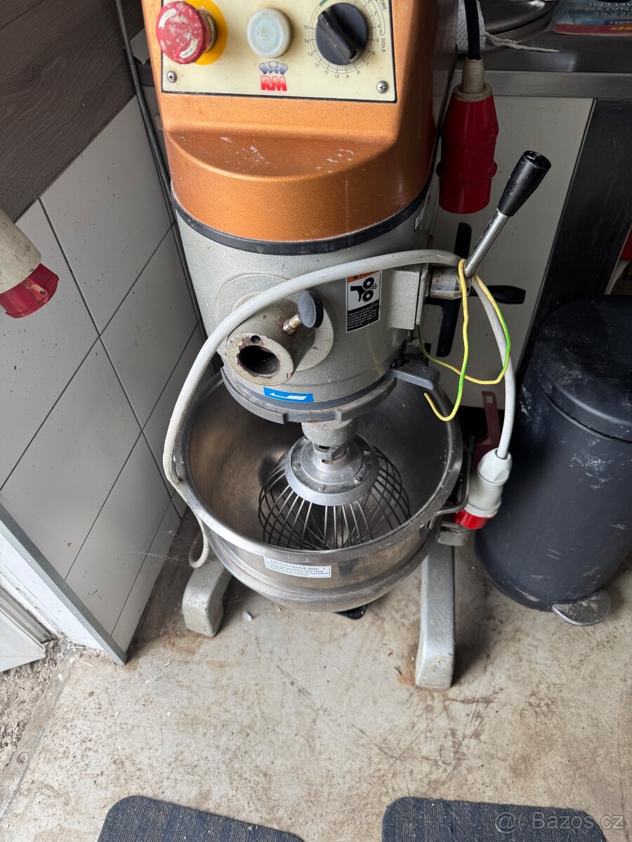 Kuchyňský Univerzální robot RM Gastro RM 30H.
