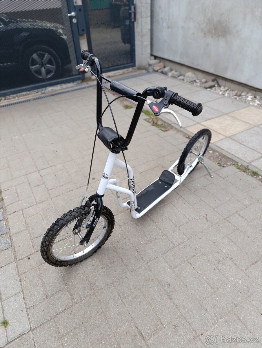 Favorit Sport 3T (terénní koloběžka)