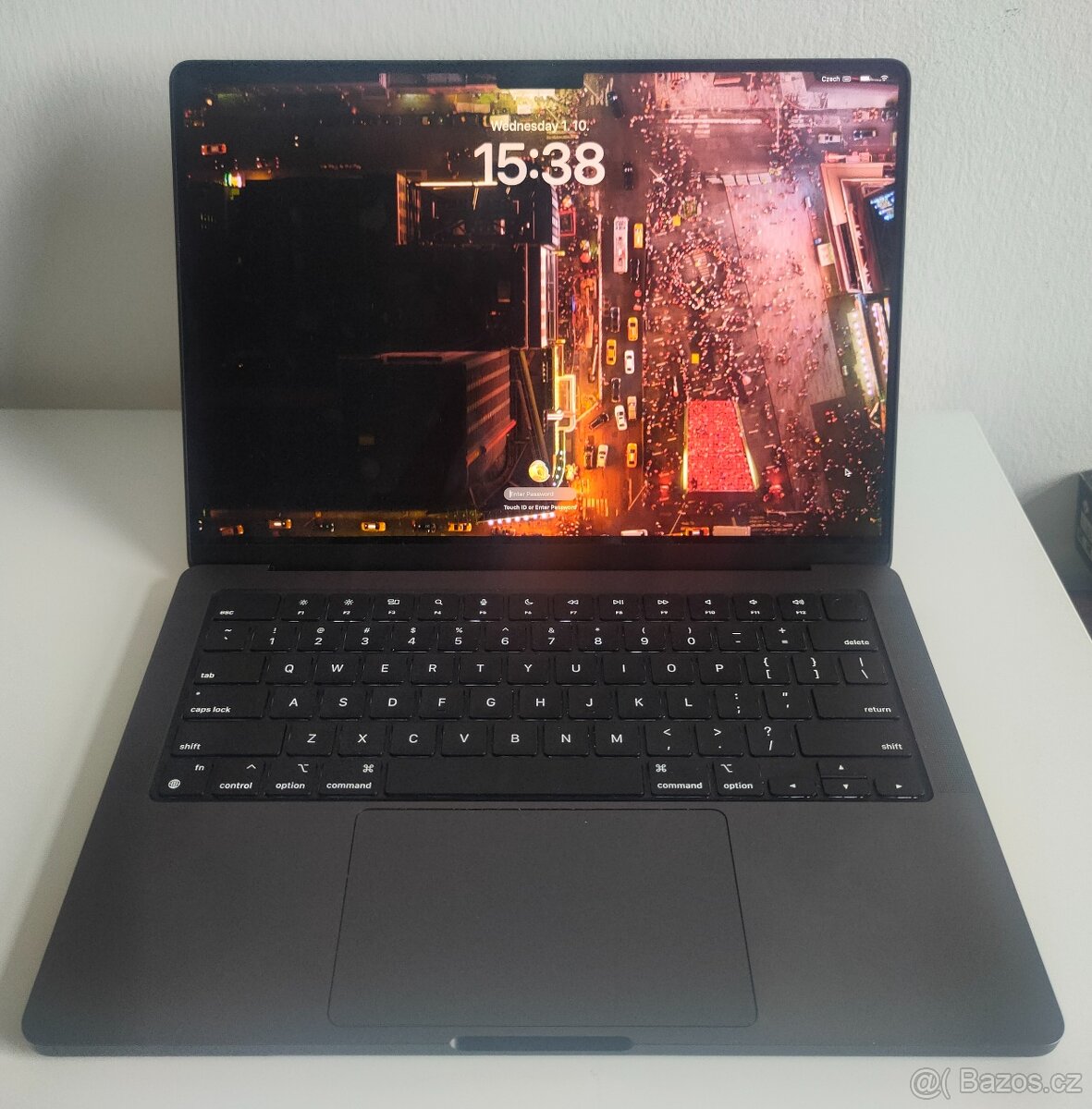 MacBook Pro 14" – Apple M3 Pro – TOP STAV, 100% baterie