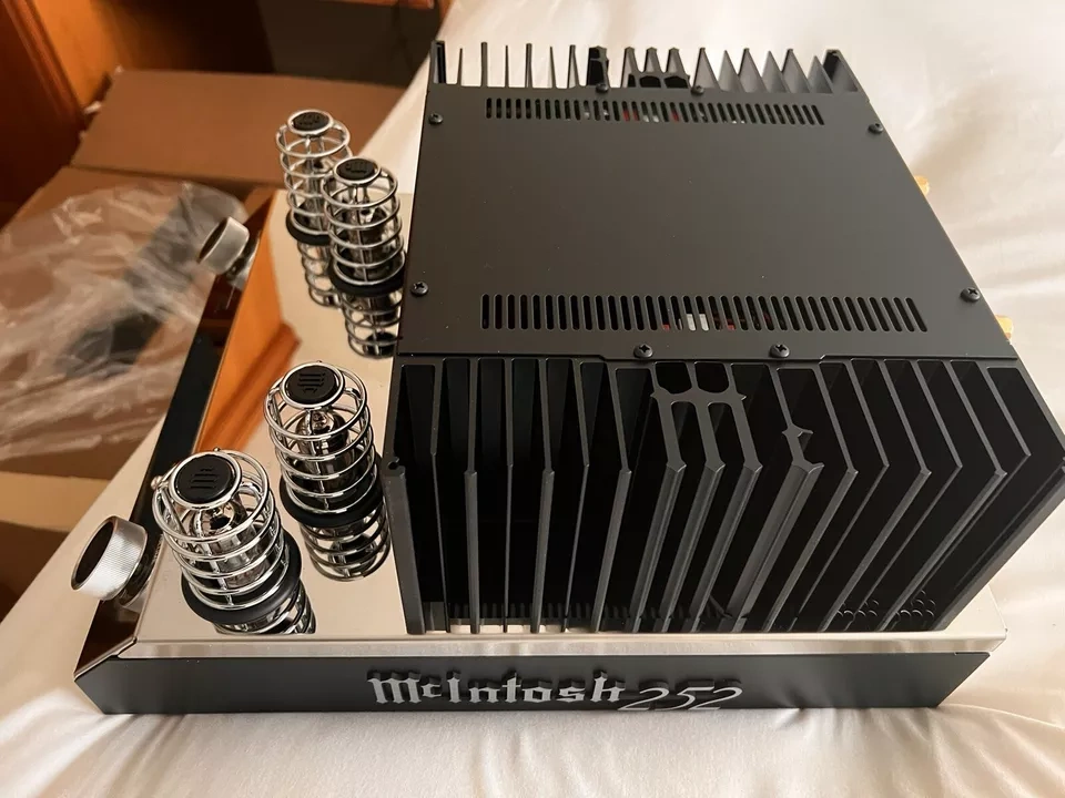 Mcintosh MA252 Integrovaný zesilovač
