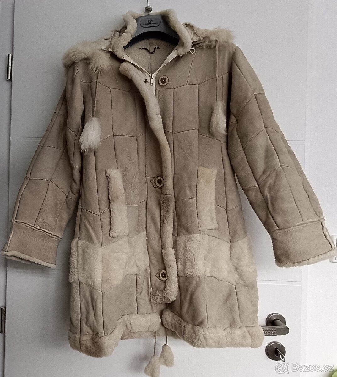 Dámský kožený kabát