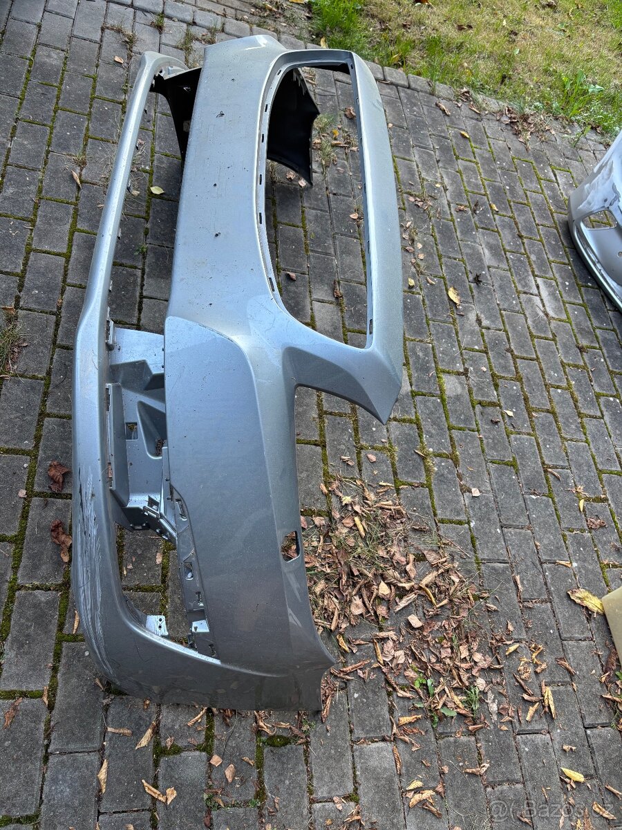 Přední nárazník Volvo S80/V70