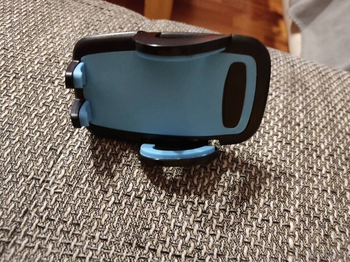 Držák na telefon