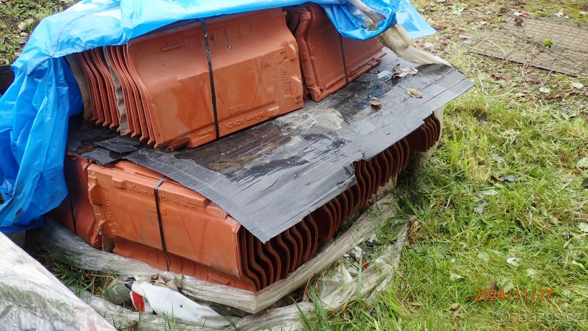 Střešní tašky Roben Monza Plus, pálené, oranžové, matné