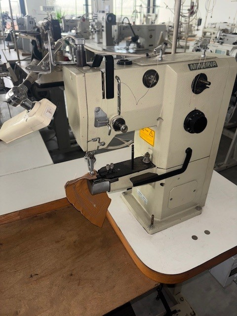 Prodám lemovací šicí stroj