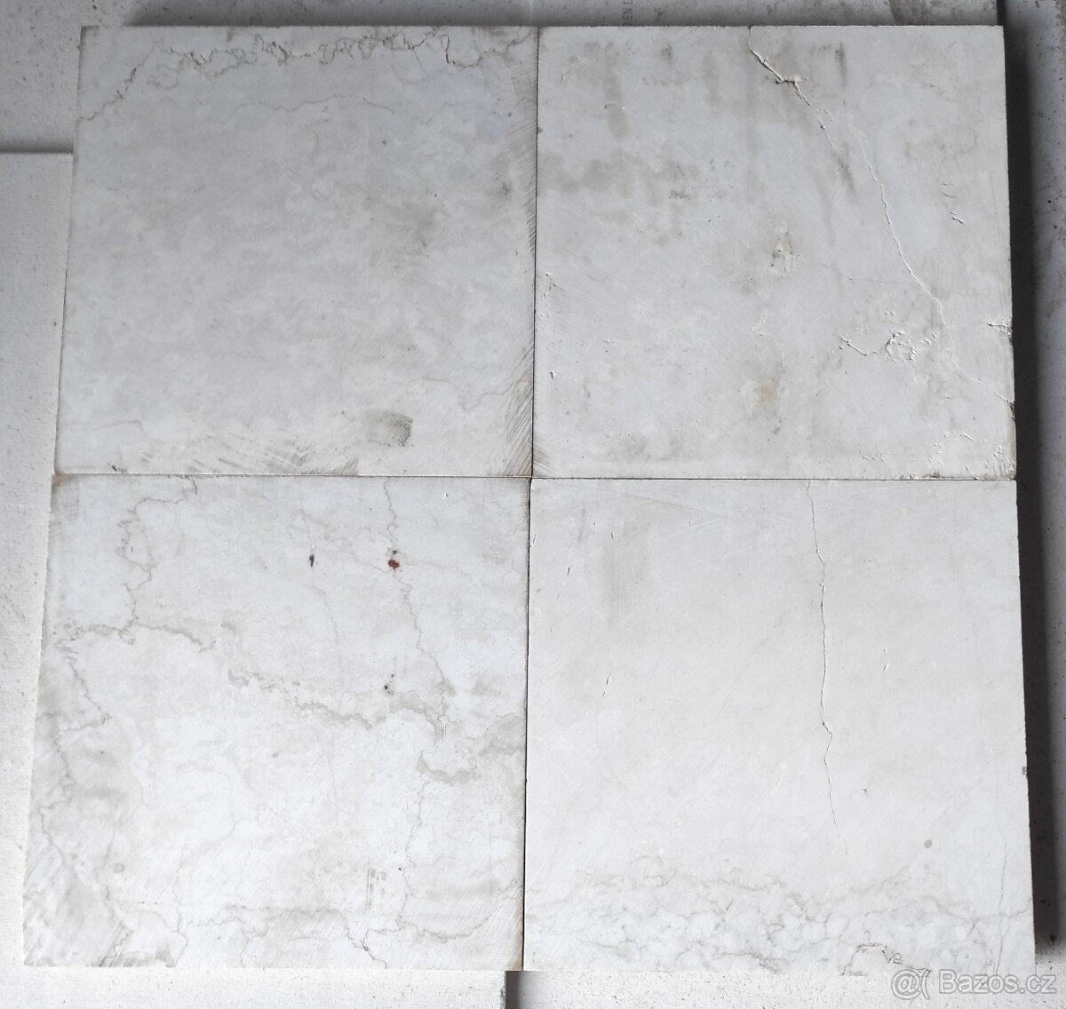 mramorová dlažba