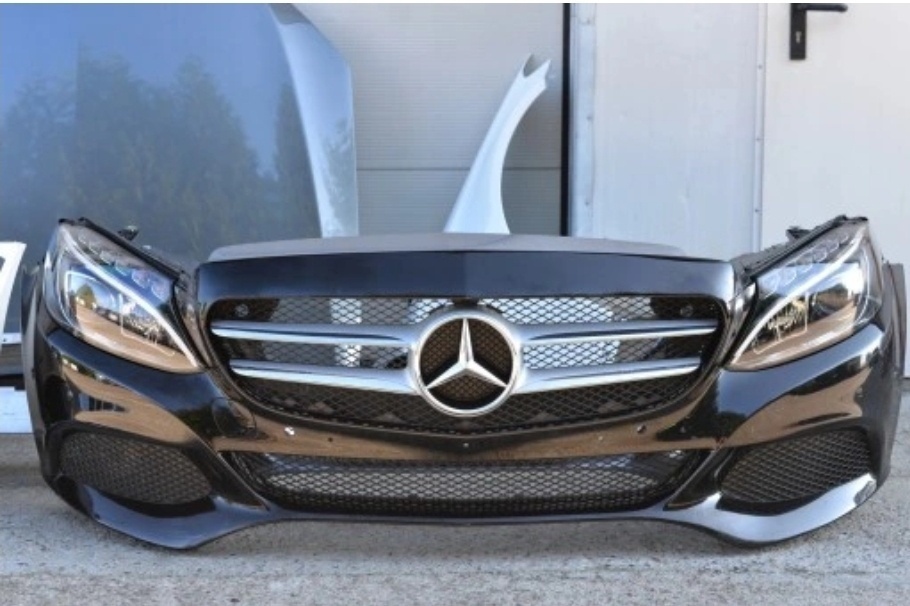 Prodám náhradní díly na Mercedes C W205 a lift