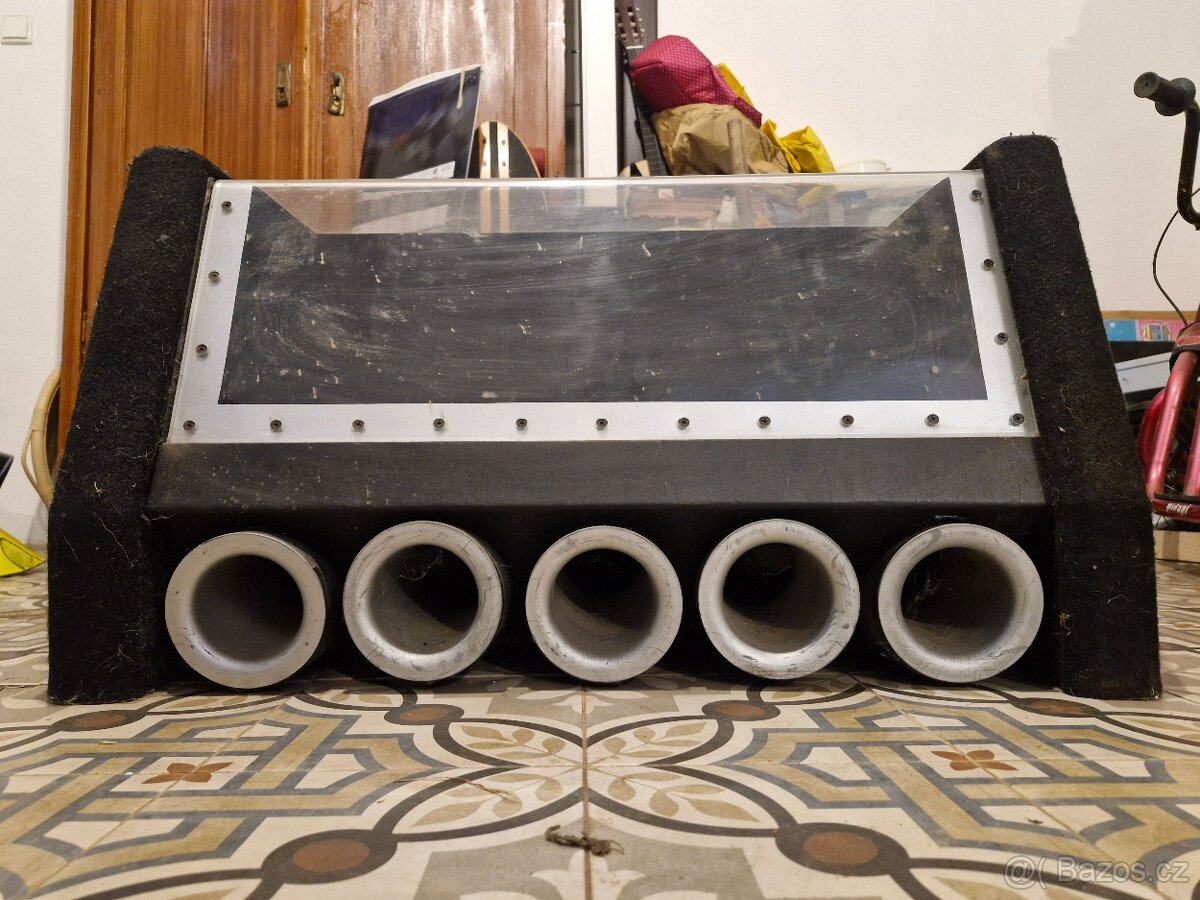 Reproduktor subwoofer