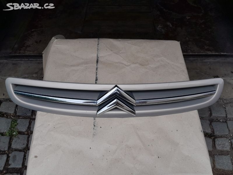 Přední mřížka Citroen Xara 9650059677.