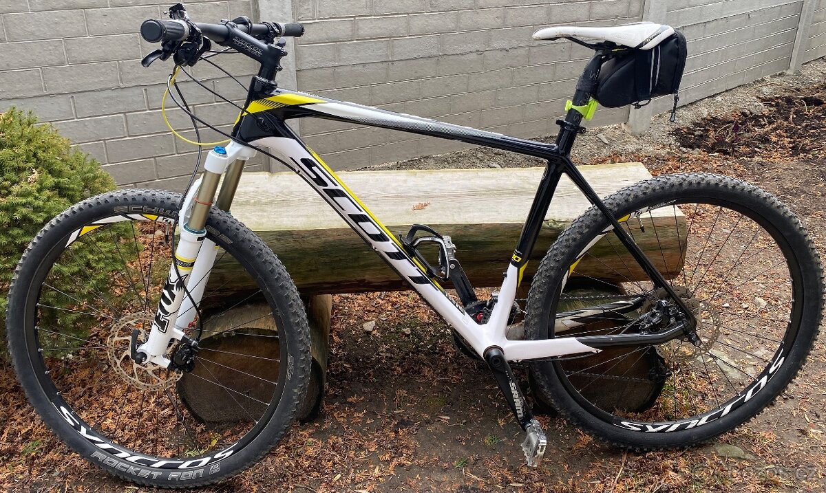 CELOKARBONOVÉ KOLO CARBON SCOTT SCALE 930 XL kola 27,5”