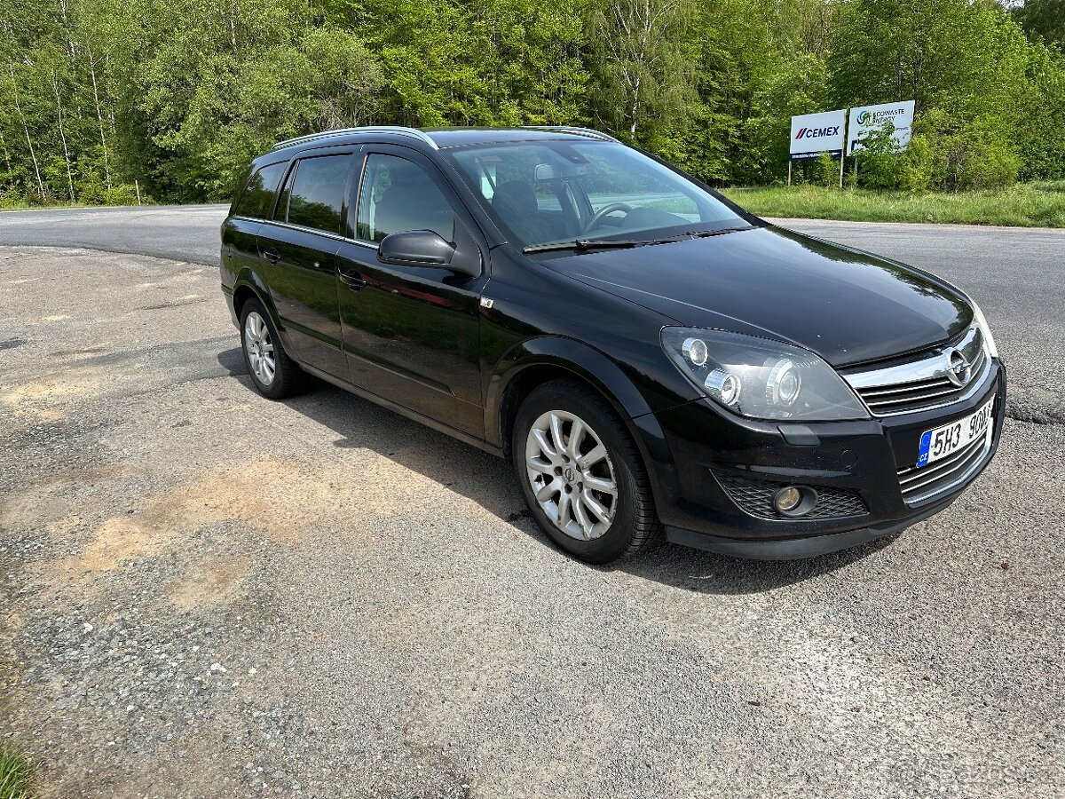 Opel Astra H Caravan 1,7 CDTI