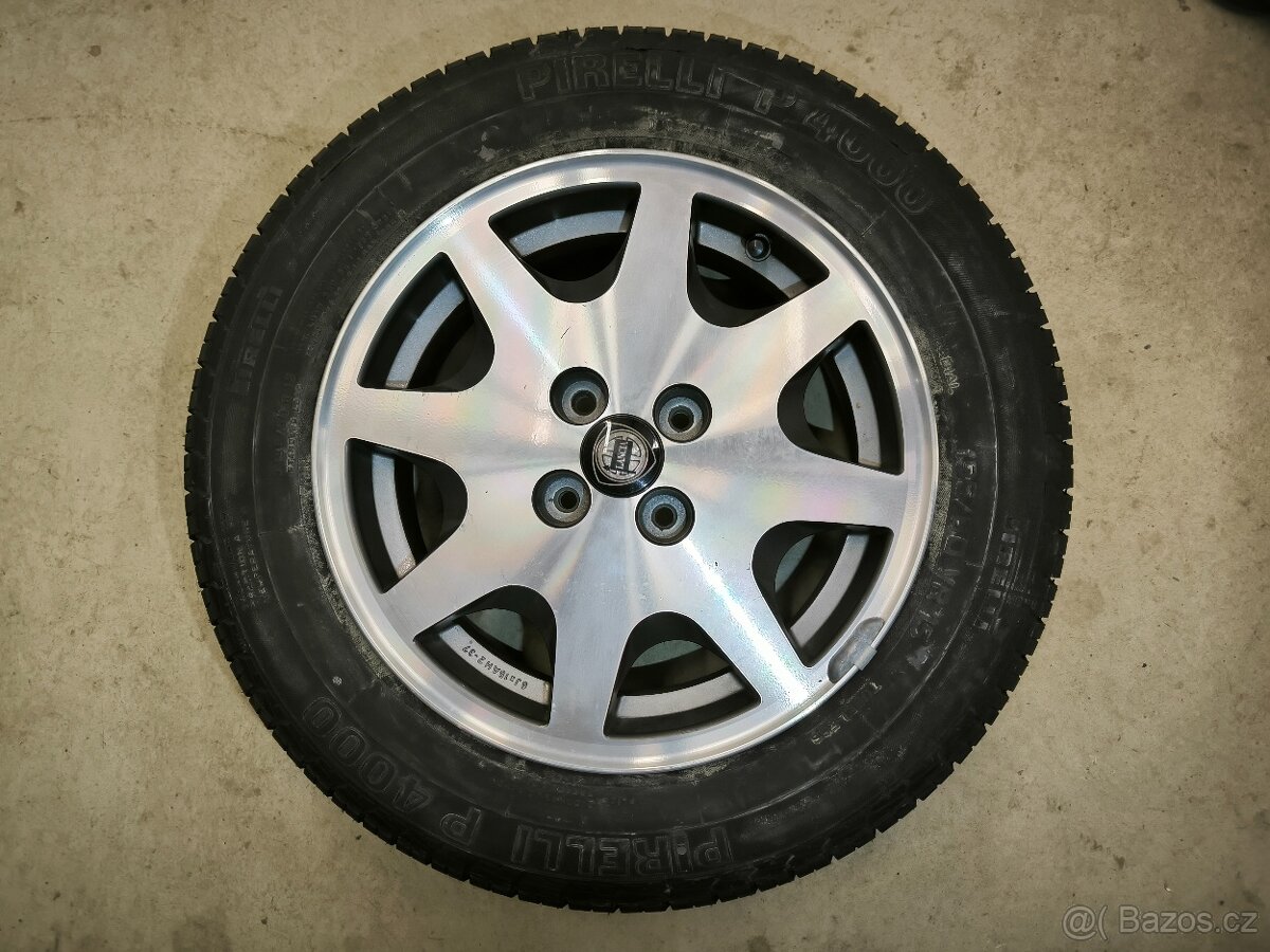 Al kolo 15" Lancia nové