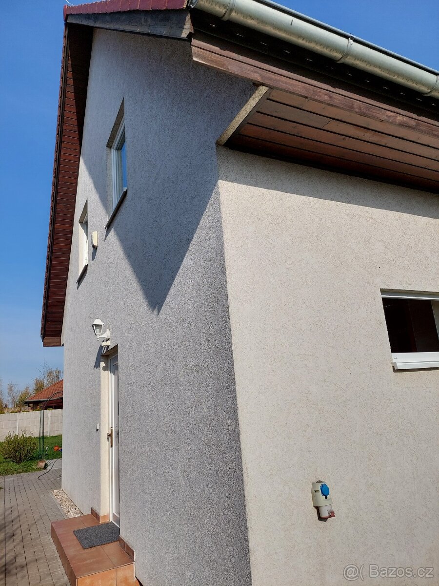 Rodinný dům 4+1, Rostoklaty