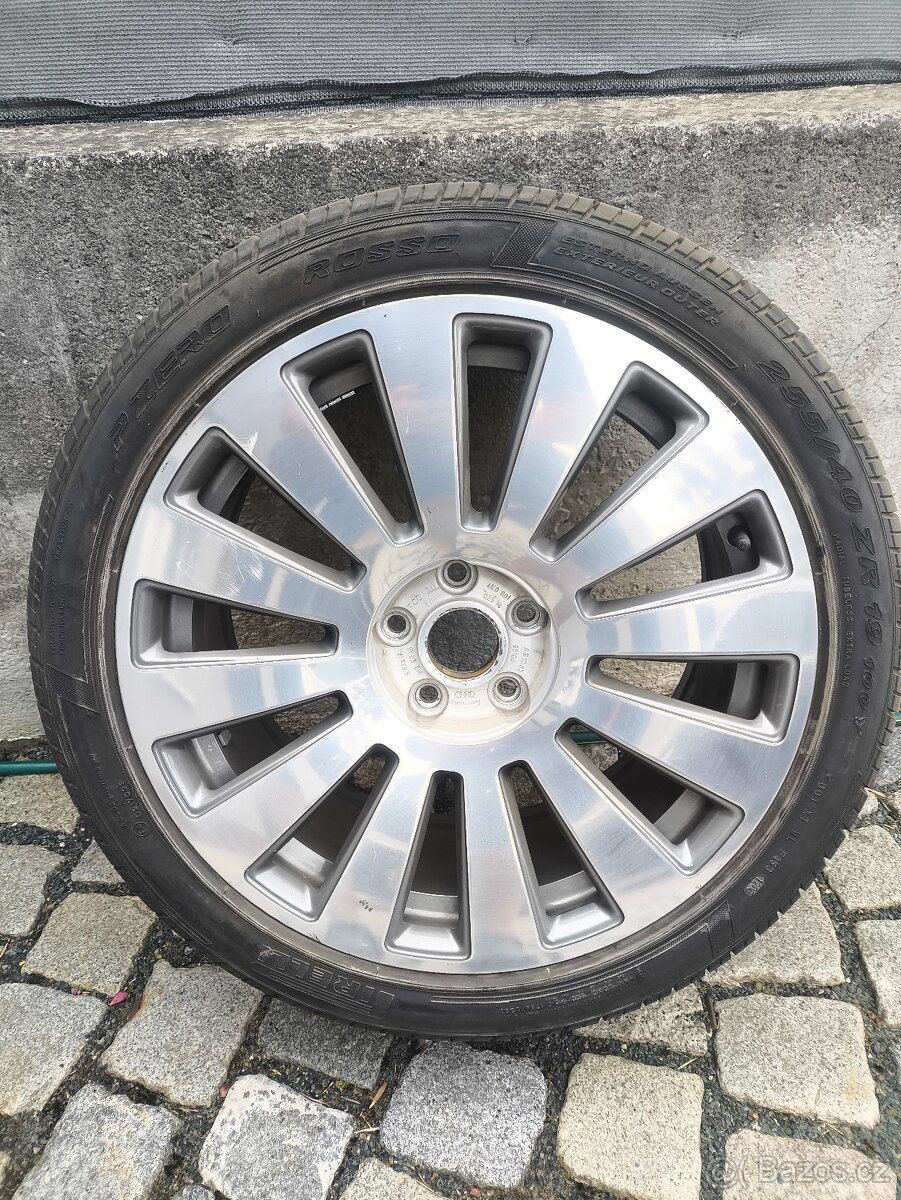 Kolo A8 R19 5x112 8,5J ET45