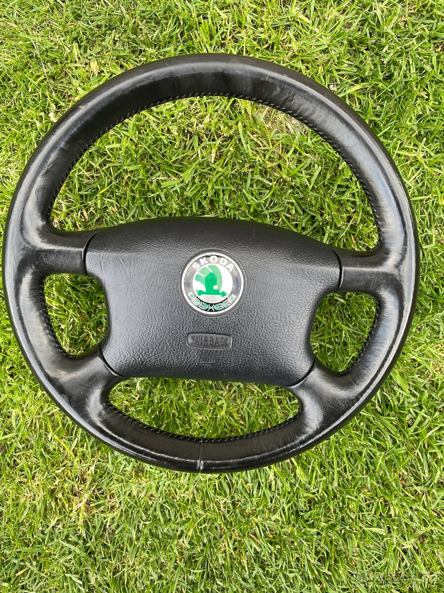 KOŽENÝ volant Škoda Octavia 1 Combi/liftback