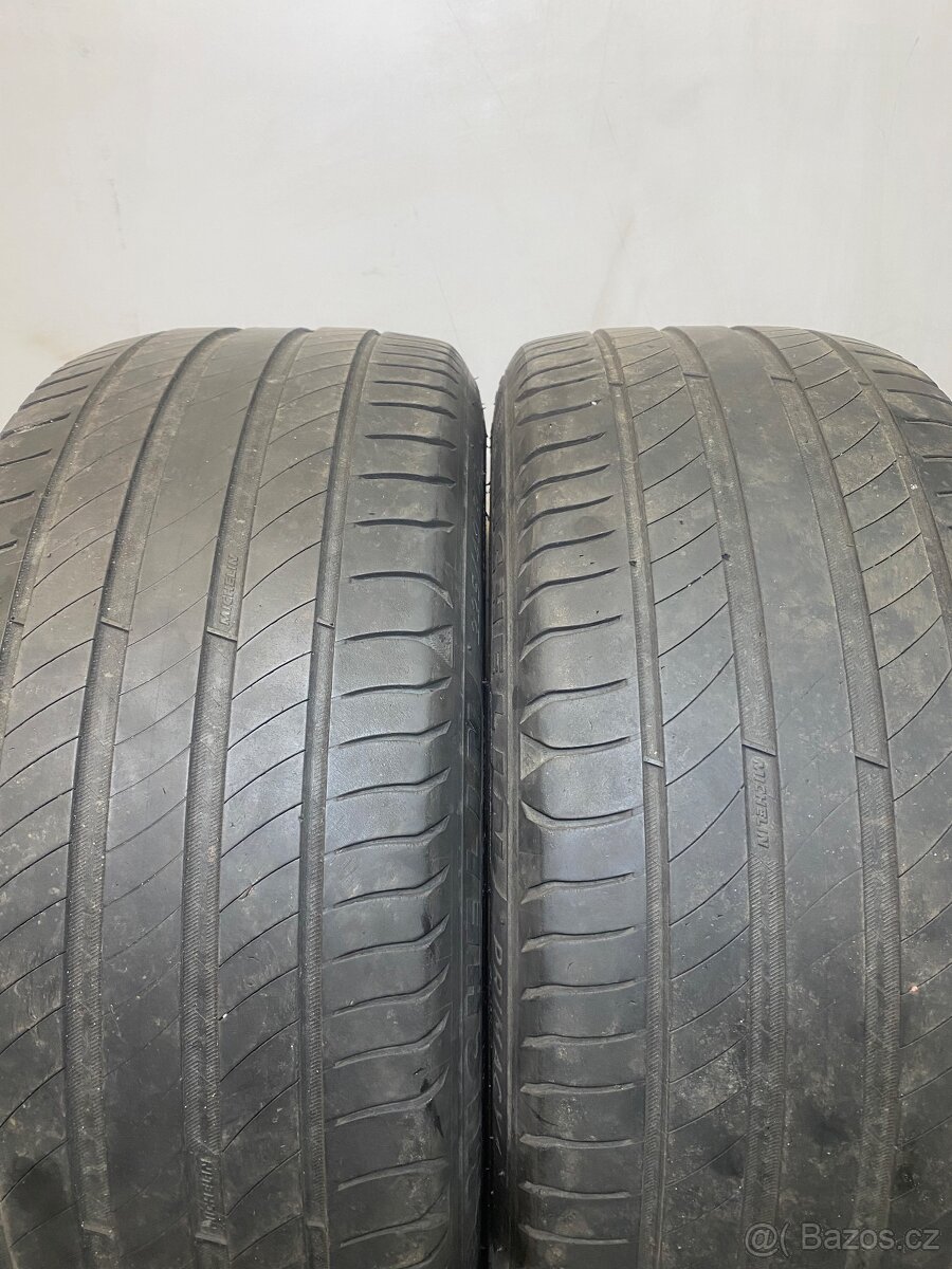 225/40R18 Michelin