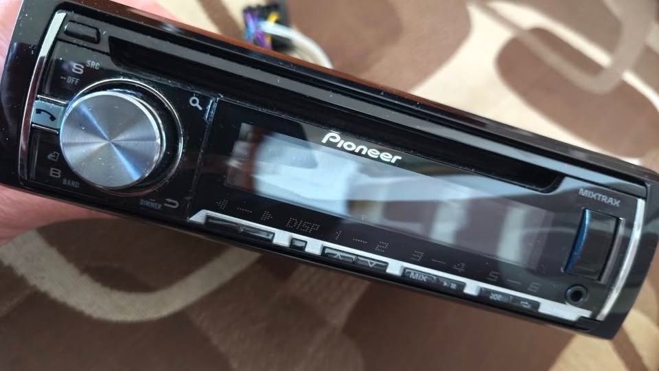 Pioneer 4x50 W,cd,mp3,bluetoth,