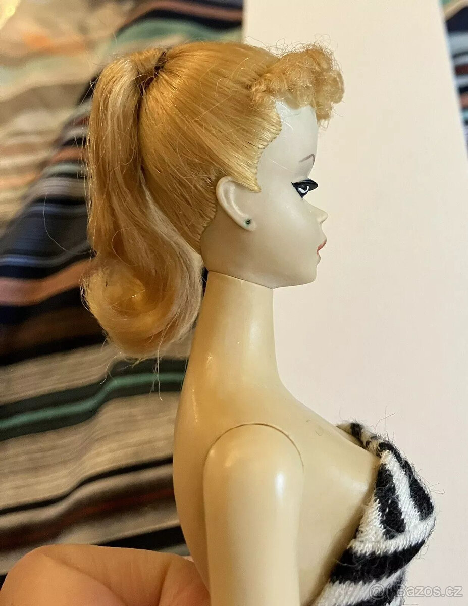 Vzácný Barbie culík číslo 1 z roku 1959, originální vintage