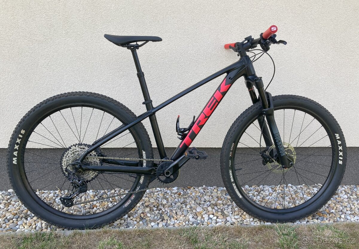 Horské kolo TREK X-Caliber 9 , vel. S (27,5")