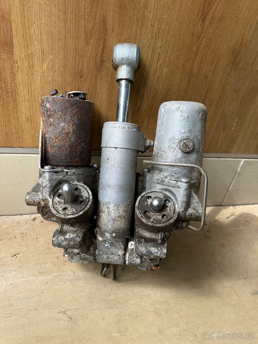 Trim evinrude/johnson V4