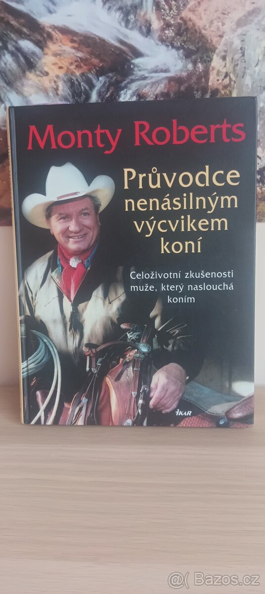 Kniha Průvodce nenásilným výcvikem koní