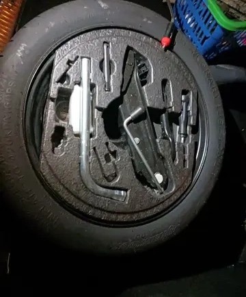 Dojezd.disk úzkou s pneumatikou 16