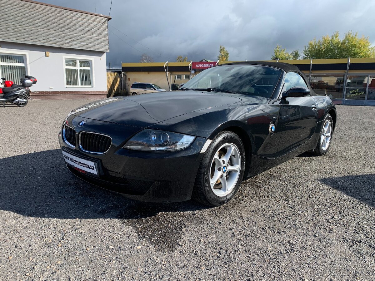 BMW Z4 2,0i - FACELIFT - HEZKÝ STAV - SERV. KNIHA