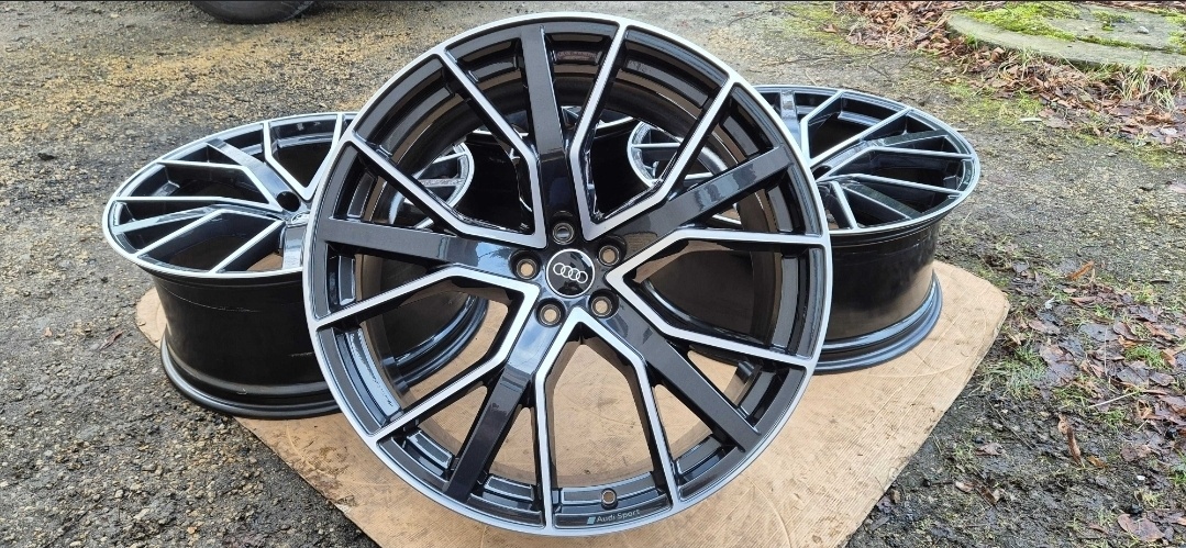 Originální alu kola Audi Sport Q8 SQ8 R22