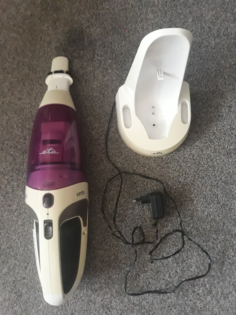 AKU VYSAVAČ ZN. ETA 220 V. S NABÍJEČKOU