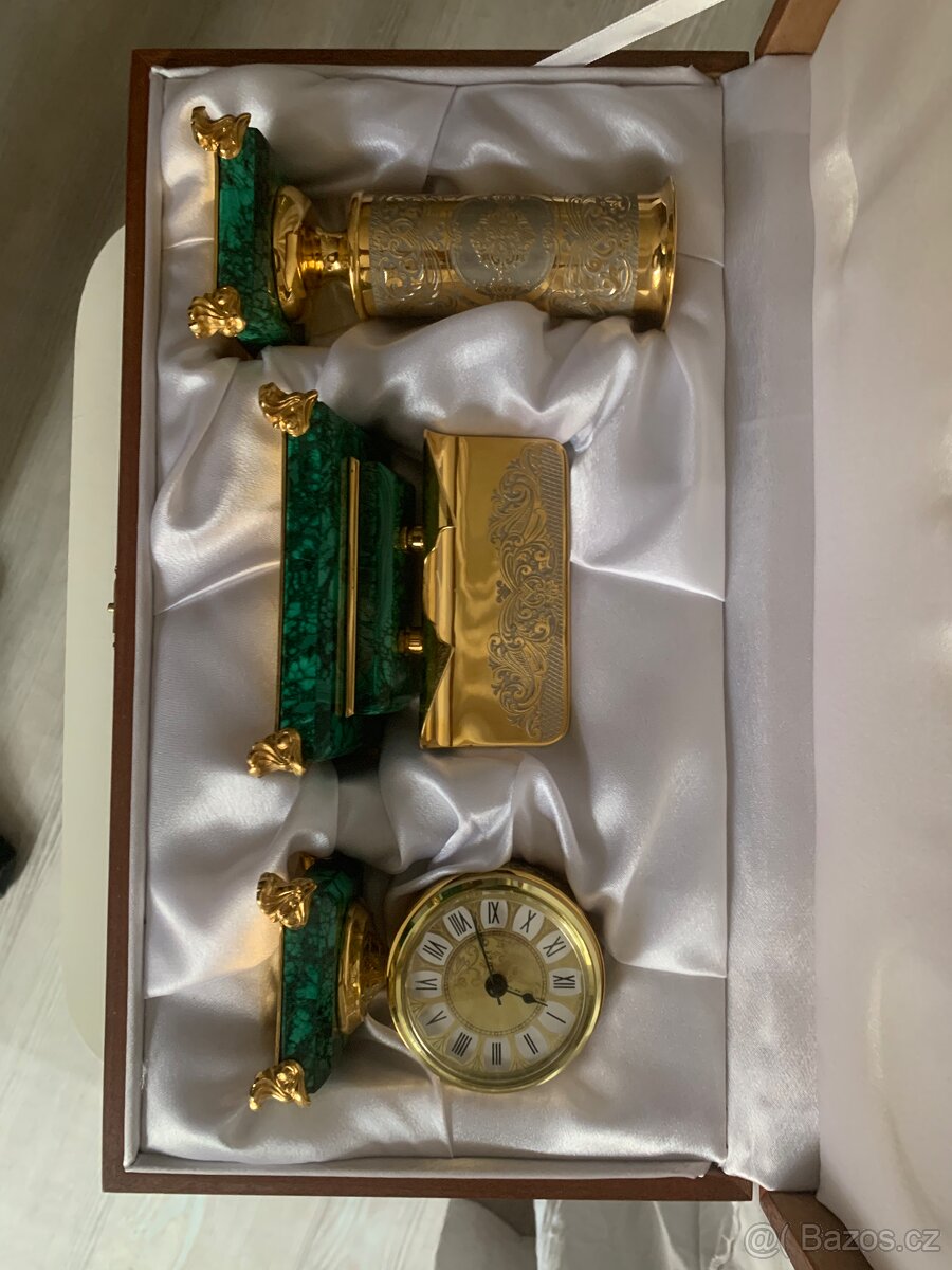 MALACHITOVÁ DEKORACE