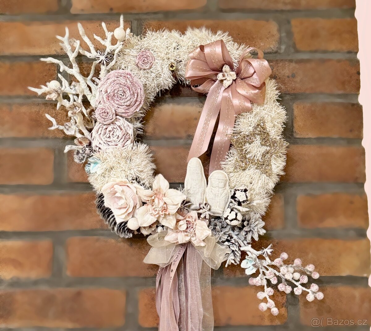 Luxusní Vánoční věnec "Zimní Růže" v pudrových tónech