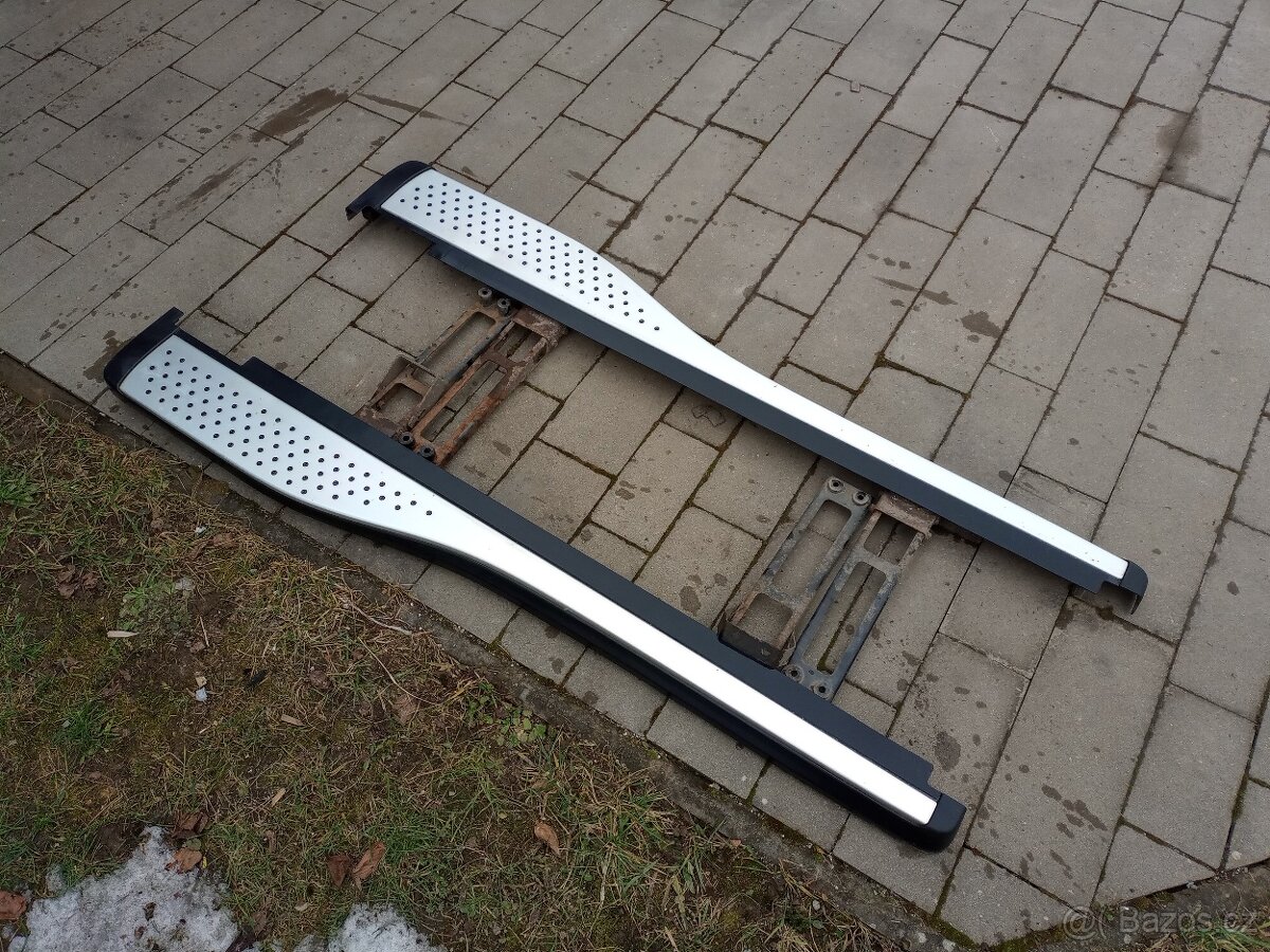 Predám bočné nášľapy na Honda crv