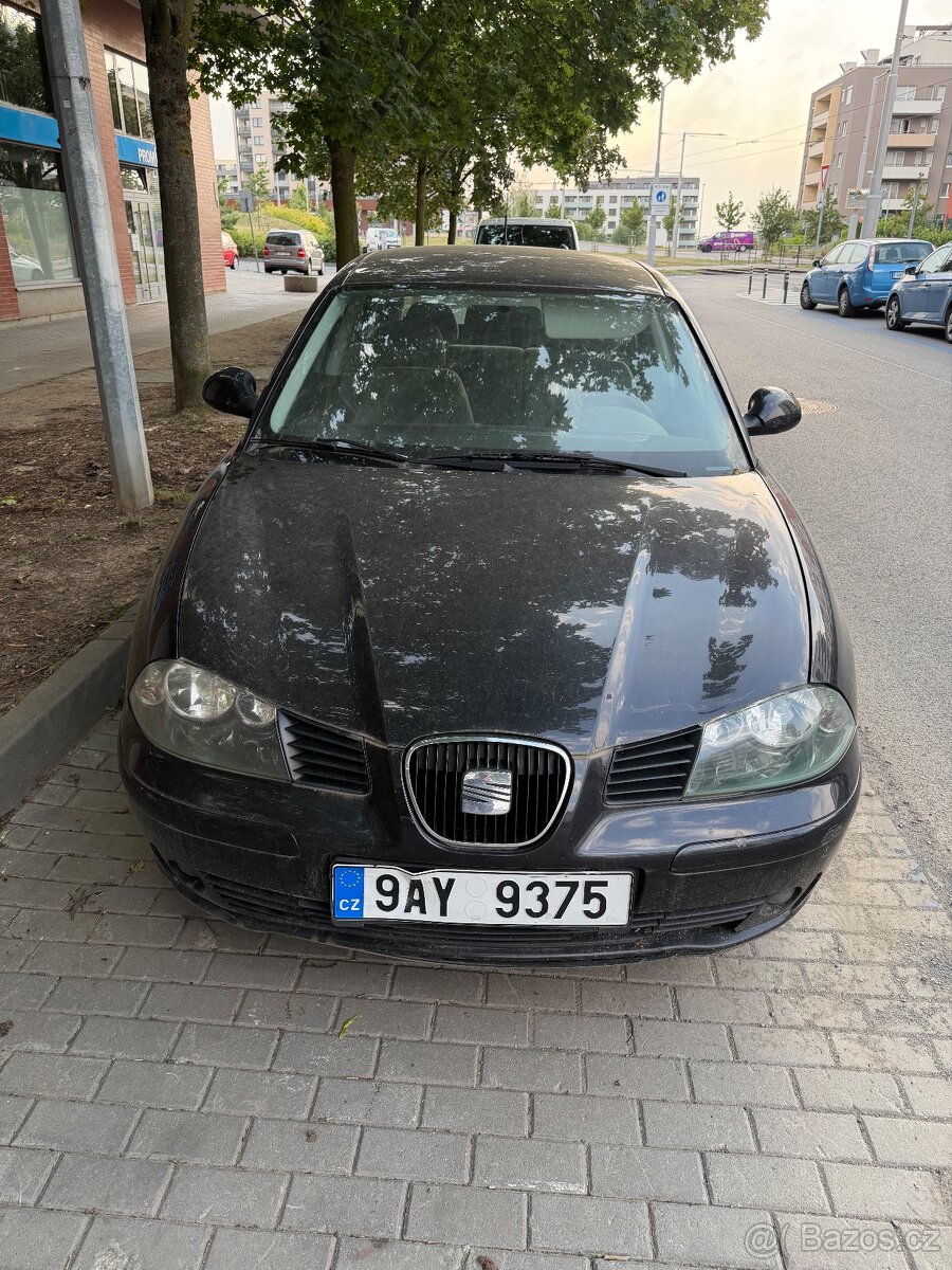 Seat Ibiza 1.4 benzín, rok 2004