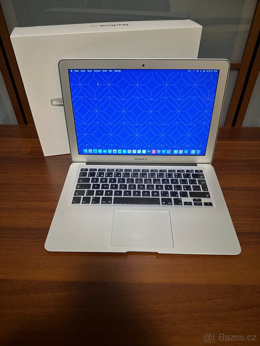 đź’» NabĂzĂm k prodeji: Apple MacBook Air 13,3”