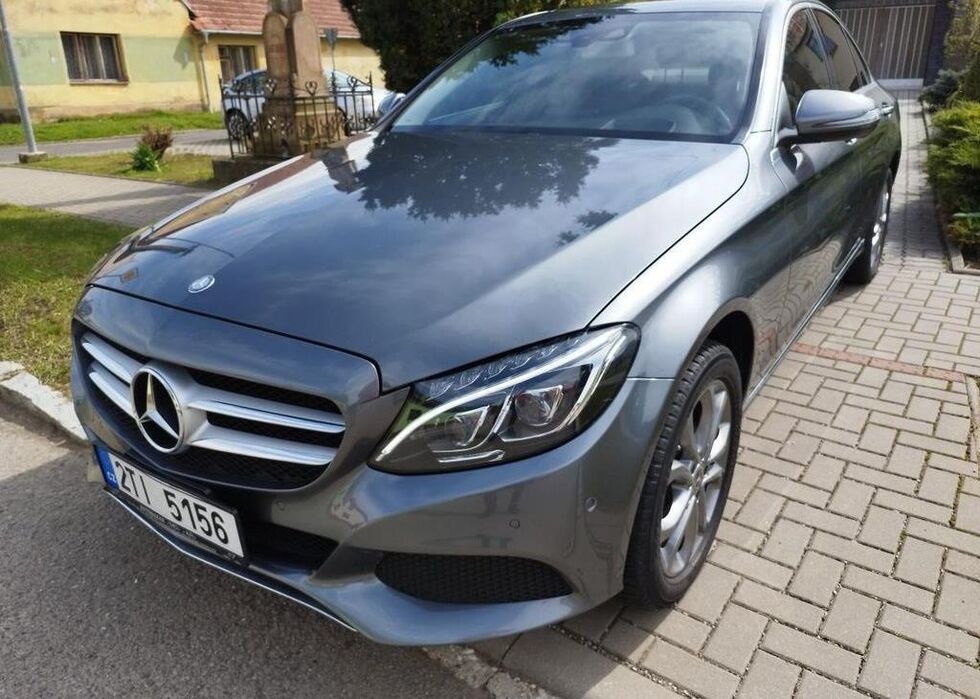 Mercedes-Benz Třídy C C200 4MATIC AUTOMAT SEDAN benzín