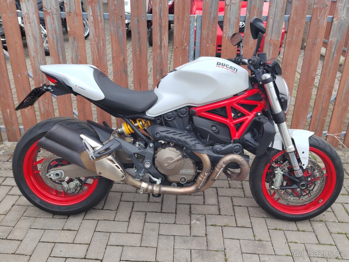 Ducati monster 821