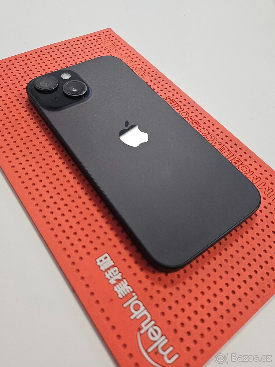 Iphone 15 128GB top stav - ZÁRUKA
