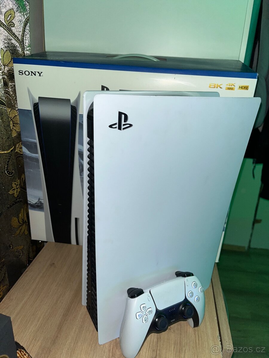 Prodám Ps5 s mechanikou