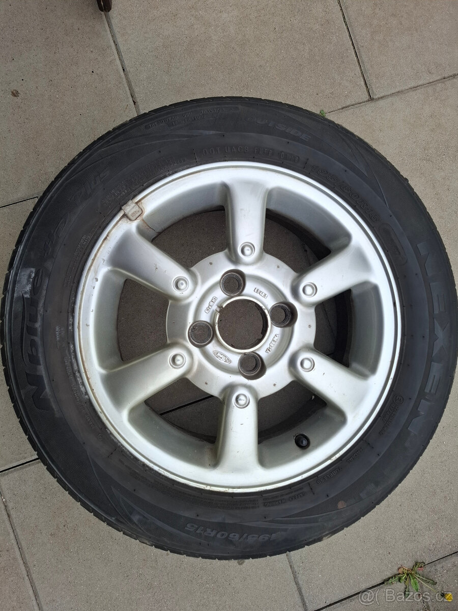ALU kola Ford 6Jx15 H2 ET 49,5 s letními pneu